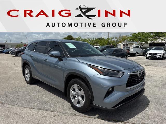 used 2024 Toyota Highlander car, priced at $39,988