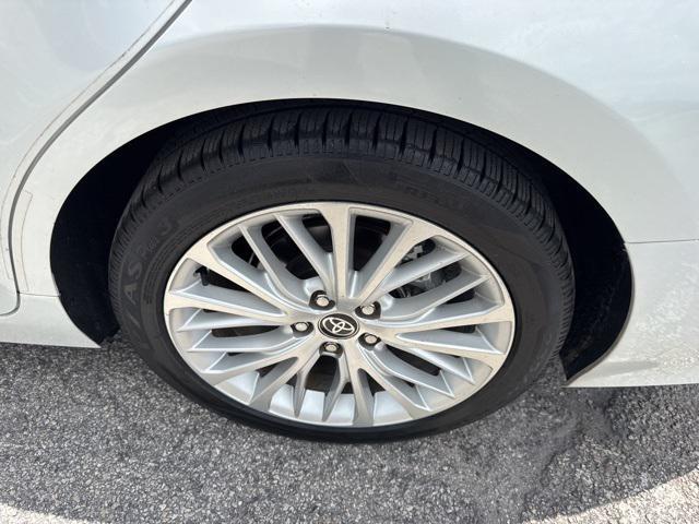 used 2020 Toyota Camry Hybrid car, priced at $23,988