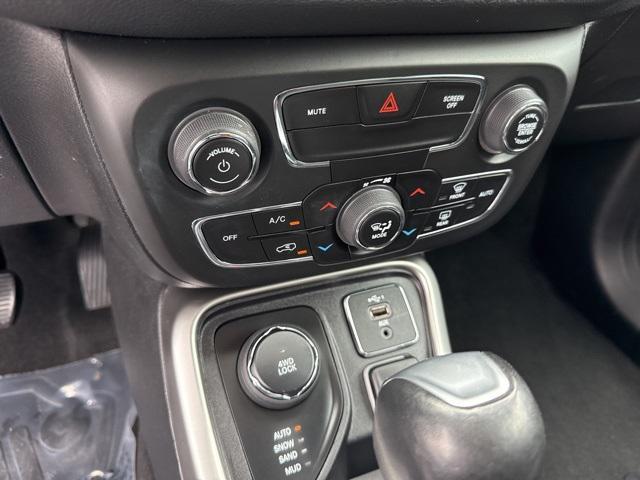 used 2021 Jeep Compass car, priced at $18,888