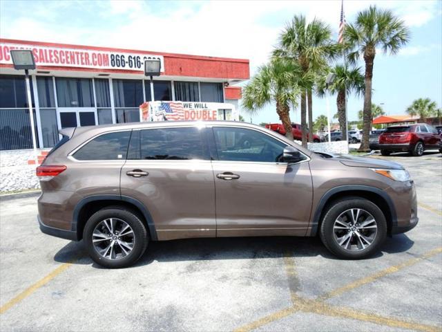 used 2018 Toyota Highlander car, priced at $20,988