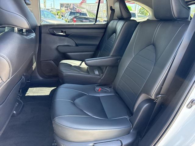 used 2023 Toyota Highlander car, priced at $34,988