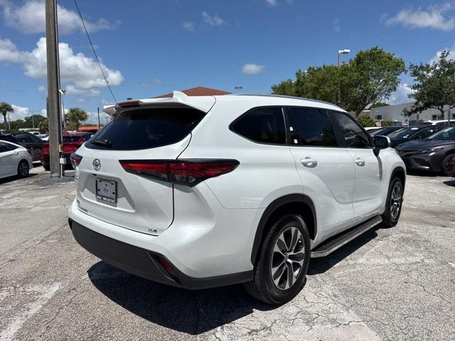 used 2023 Toyota Highlander car, priced at $34,988