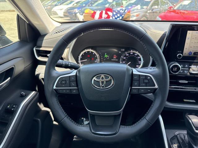 used 2023 Toyota Highlander car, priced at $34,988