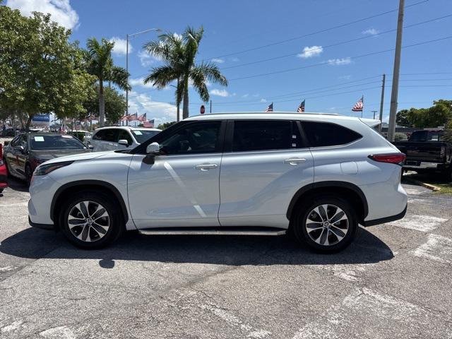 used 2023 Toyota Highlander car, priced at $34,988