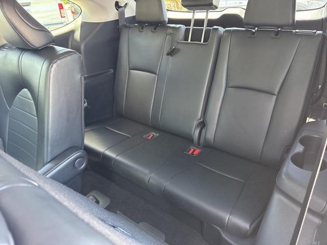 used 2023 Toyota Highlander car, priced at $34,988