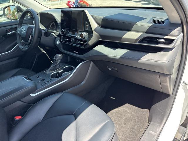 used 2023 Toyota Highlander car, priced at $34,988