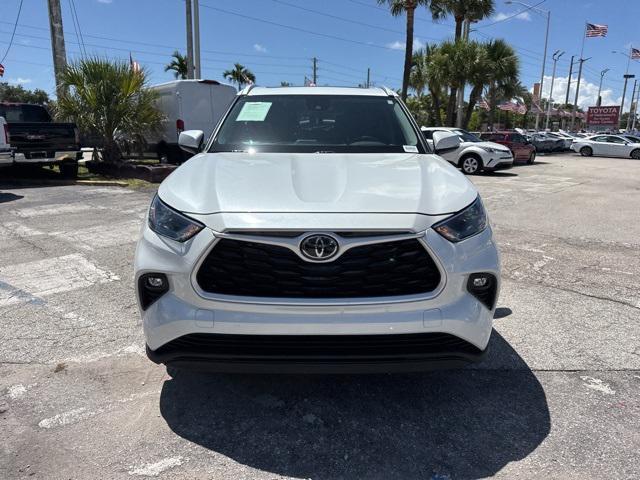 used 2023 Toyota Highlander car, priced at $34,988