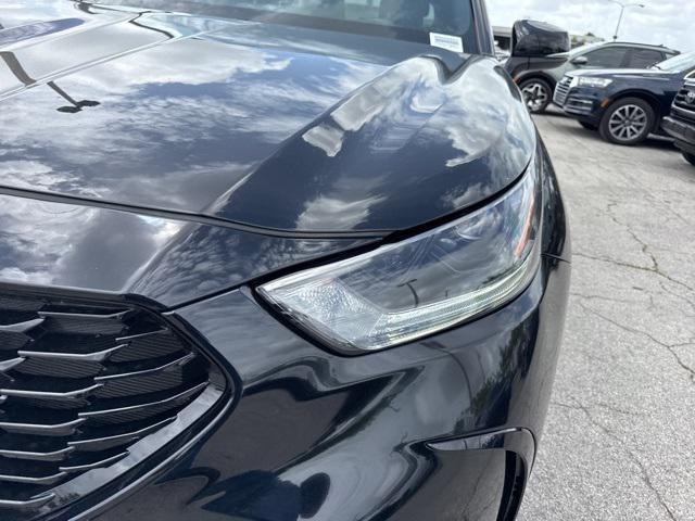 used 2024 Toyota Highlander car, priced at $41,988