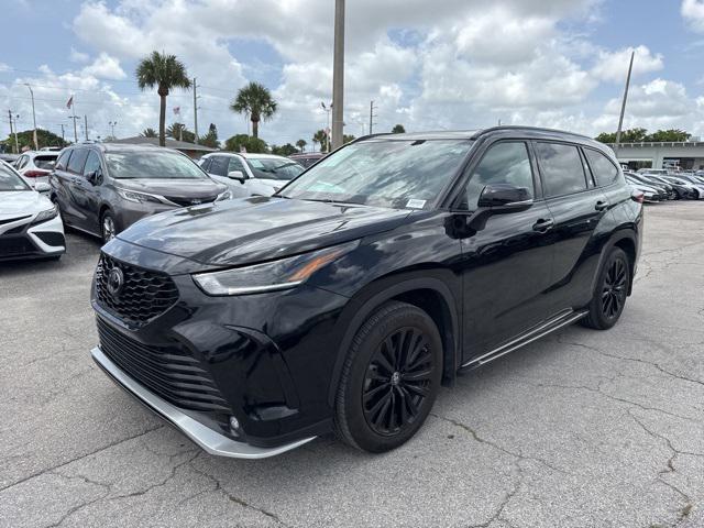used 2024 Toyota Highlander car, priced at $41,988