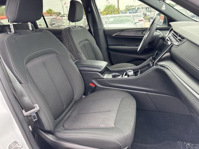 used 2025 Jeep Grand Cherokee L car, priced at $35,988