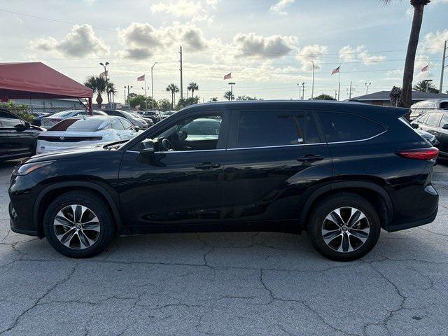 used 2023 Toyota Highlander car, priced at $36,988