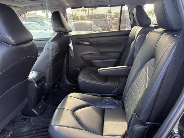 used 2023 Toyota Highlander car, priced at $36,988