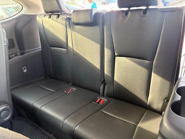 used 2023 Toyota Highlander car, priced at $36,988