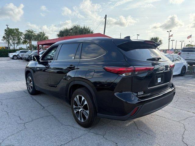 used 2023 Toyota Highlander car, priced at $36,988