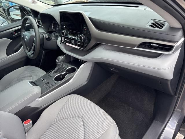 used 2024 Toyota Highlander car, priced at $38,988