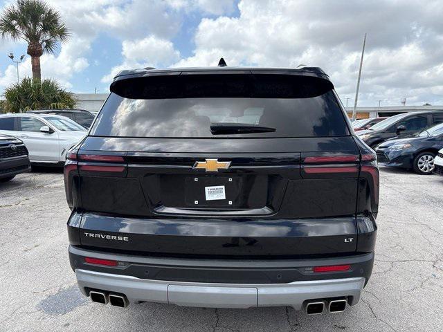 used 2024 Chevrolet Traverse car, priced at $40,488