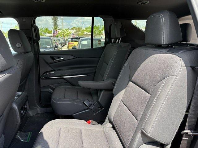 used 2024 Chevrolet Traverse car, priced at $40,488