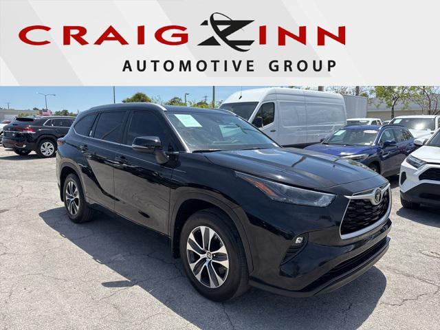 used 2024 Toyota Highlander car, priced at $39,888
