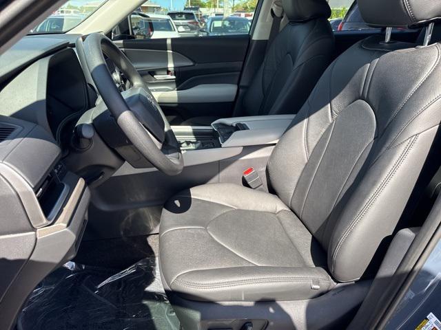 used 2025 Toyota Grand Highlander car, priced at $50,888