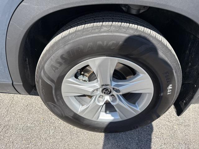 used 2025 Toyota Grand Highlander car, priced at $50,888