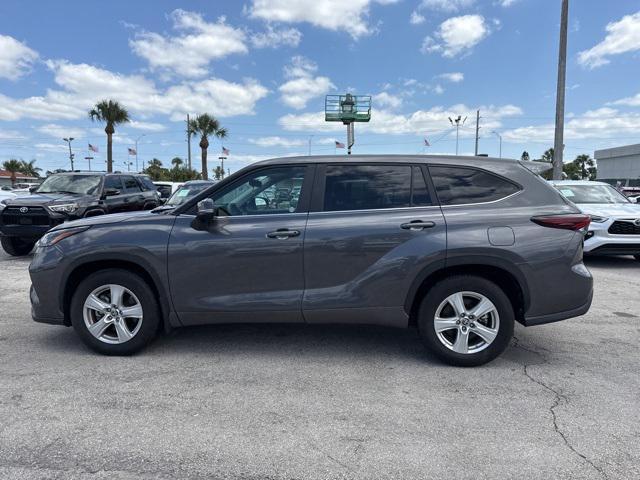 used 2024 Toyota Highlander car, priced at $42,988