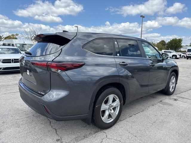 used 2024 Toyota Highlander car, priced at $42,988