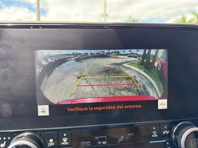 used 2023 Toyota Highlander Hybrid car, priced at $38,988