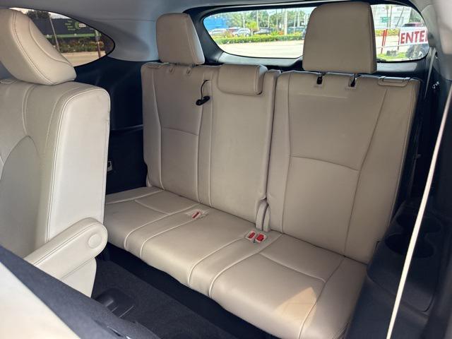 used 2023 Toyota Highlander Hybrid car, priced at $38,888