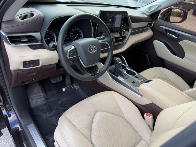 used 2020 Toyota Highlander car, priced at $35,988