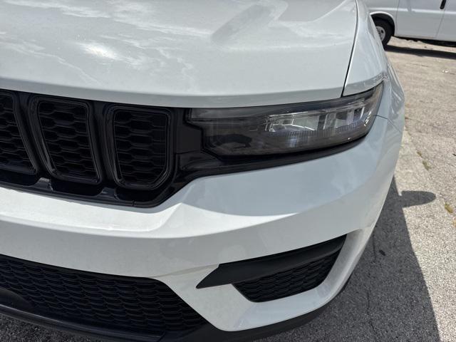 used 2024 Jeep Grand Cherokee car, priced at $36,988