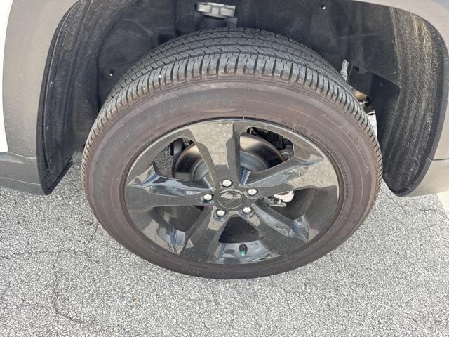 used 2024 Jeep Grand Cherokee car, priced at $36,888