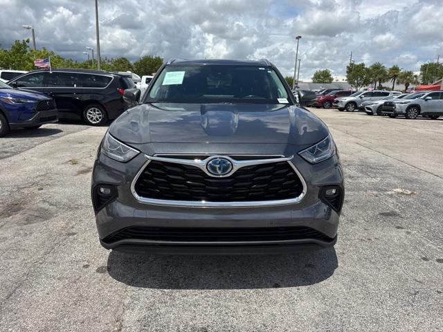 used 2023 Toyota Highlander Hybrid car, priced at $37,988