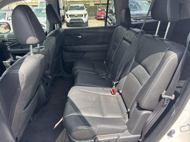 used 2022 Honda Pilot car, priced at $27,888