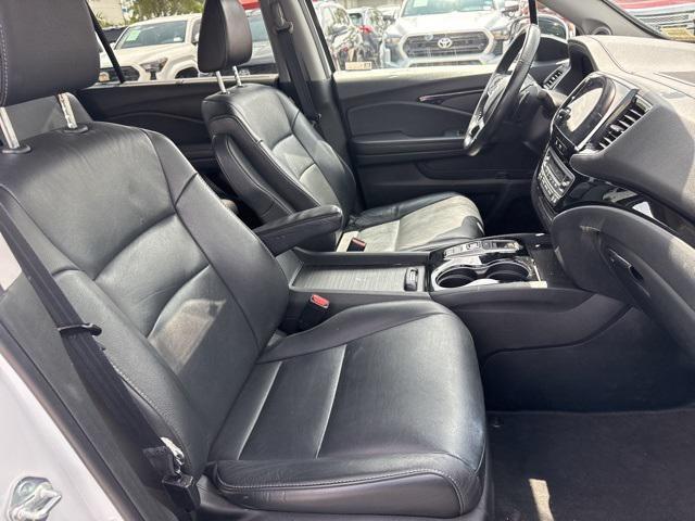 used 2022 Honda Pilot car, priced at $27,888