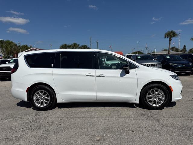 used 2024 Chrysler Pacifica car, priced at $34,988