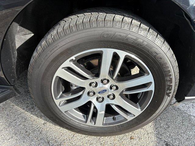 used 2024 Ford Expedition car, priced at $57,888