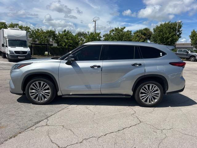 used 2023 Toyota Highlander car, priced at $42,988