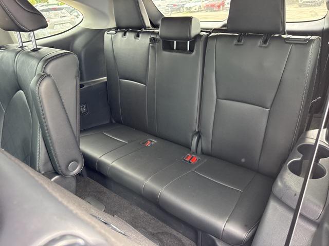 used 2024 Toyota Highlander car, priced at $46,888