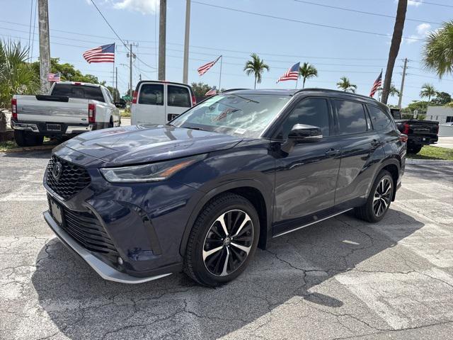 used 2022 Toyota Highlander car, priced at $40,988