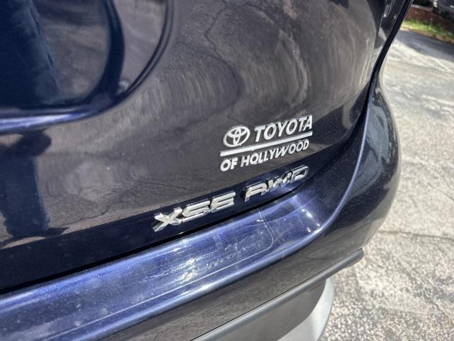 used 2022 Toyota Highlander car, priced at $38,988