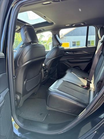 new 2025 Jeep Grand Cherokee car, priced at $42,699