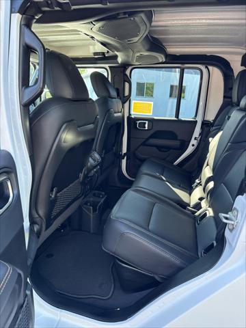 new 2025 Jeep Gladiator car, priced at $50,242