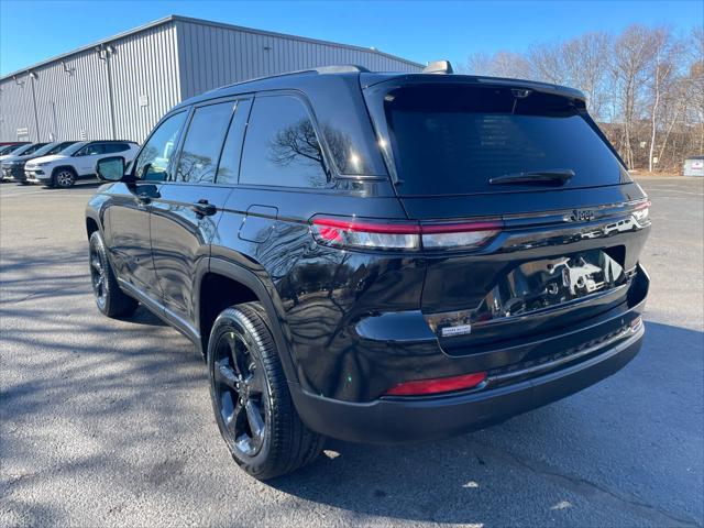 new 2025 Jeep Grand Cherokee car, priced at $50,281