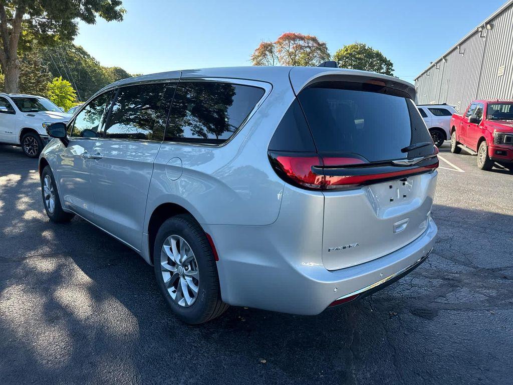new 2026 Chrysler Pacifica car, priced at $46,198