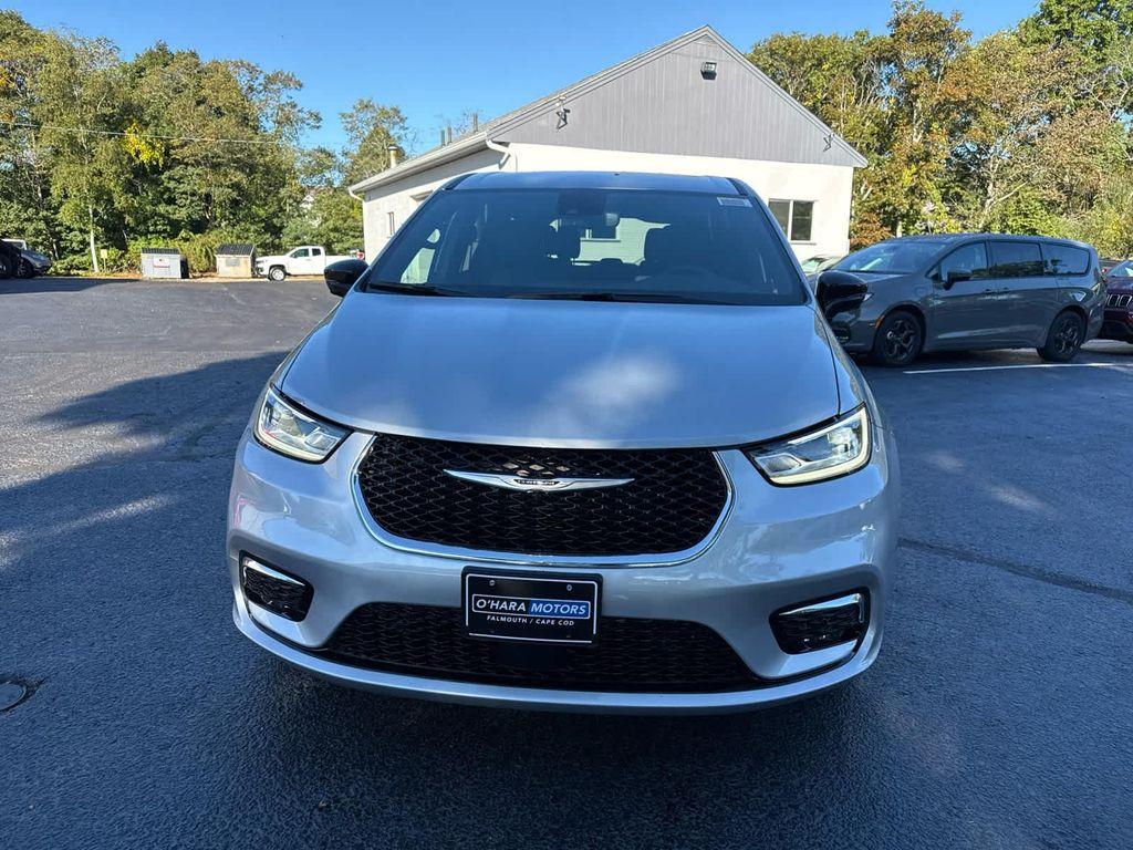 new 2026 Chrysler Pacifica car, priced at $46,198