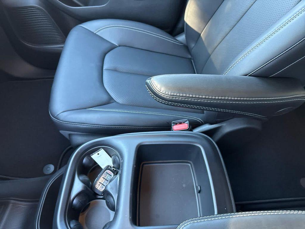 new 2026 Chrysler Pacifica car, priced at $46,198