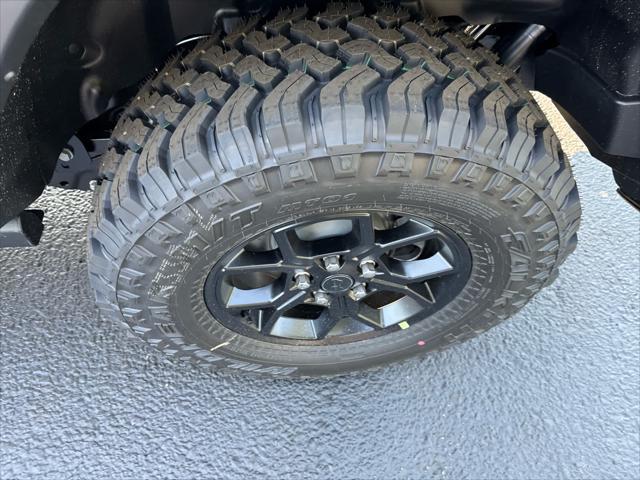 new 2025 Jeep Wrangler car, priced at $45,677