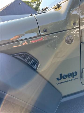 new 2025 Jeep Wrangler car, priced at $45,677