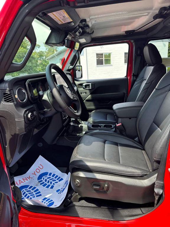 new 2025 Jeep Gladiator car, priced at $43,508