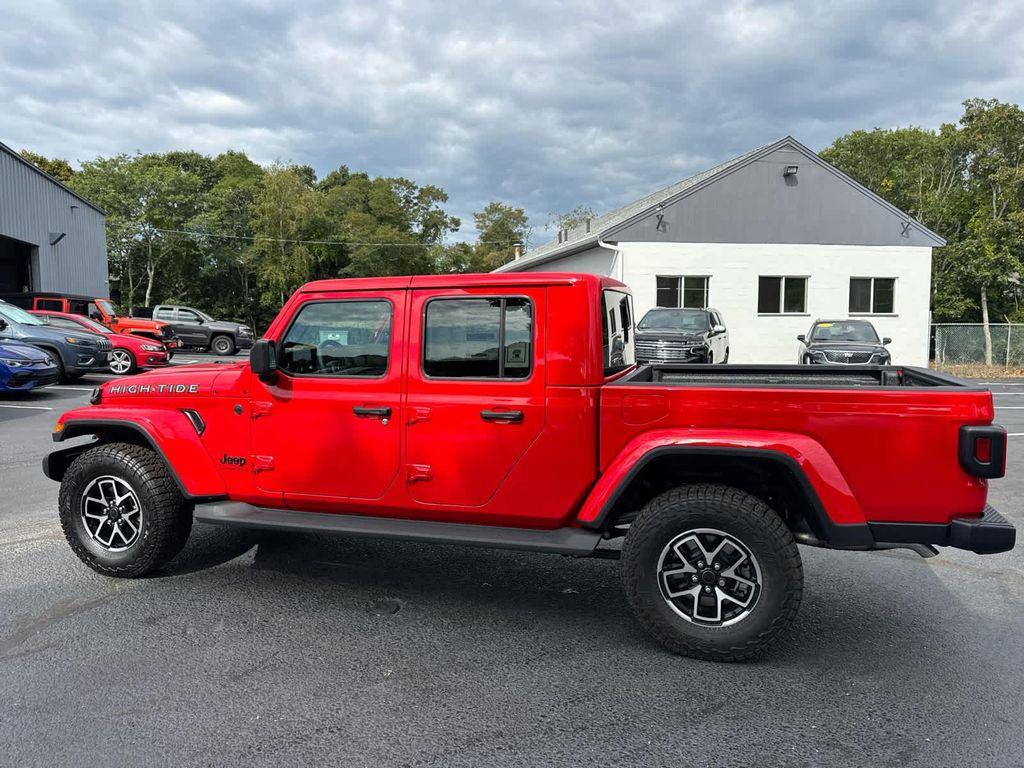 new 2025 Jeep Gladiator car, priced at $43,508